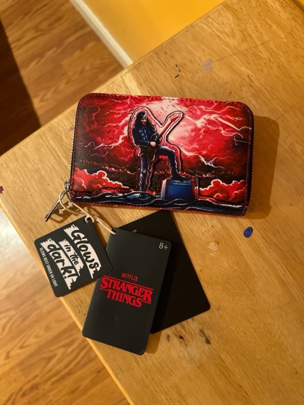 Lounge Fly Stranger Things Eddie Munson The Piggyback Mini Back Pack Exclusive - Picture 5 of 8